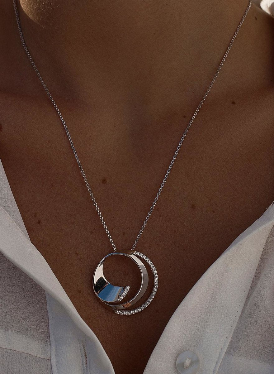 Collar · Colgantes plata originales diseño circular con circonita