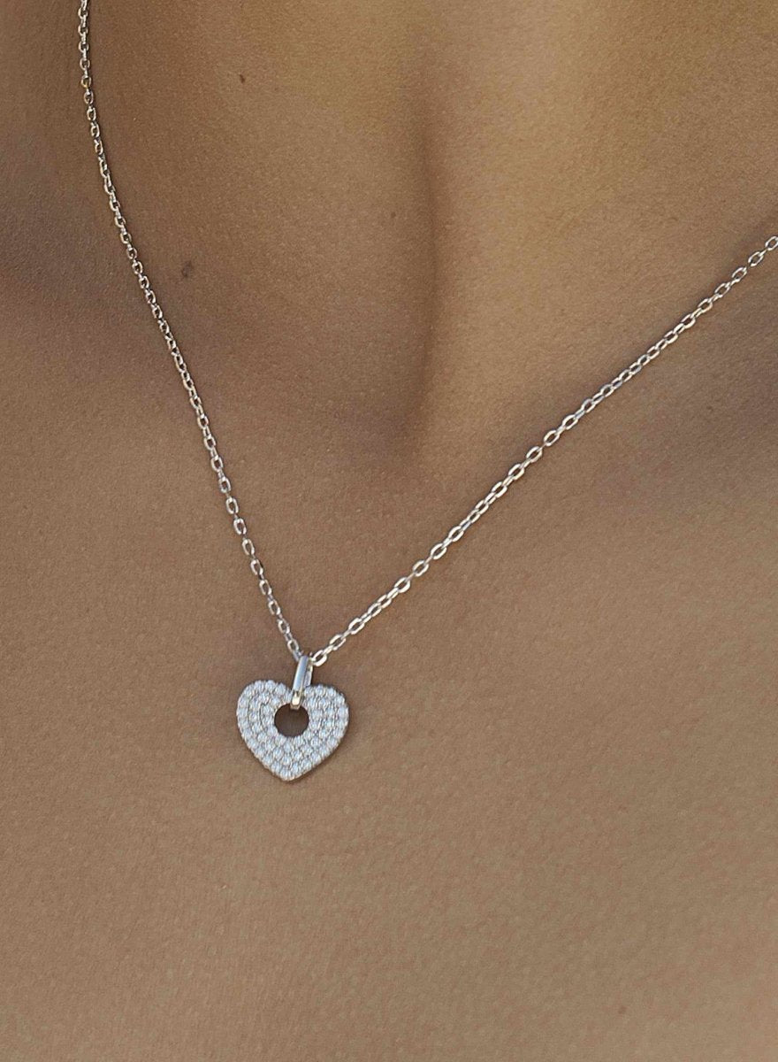 Necklace - Small silver pendants with zirconia heart design