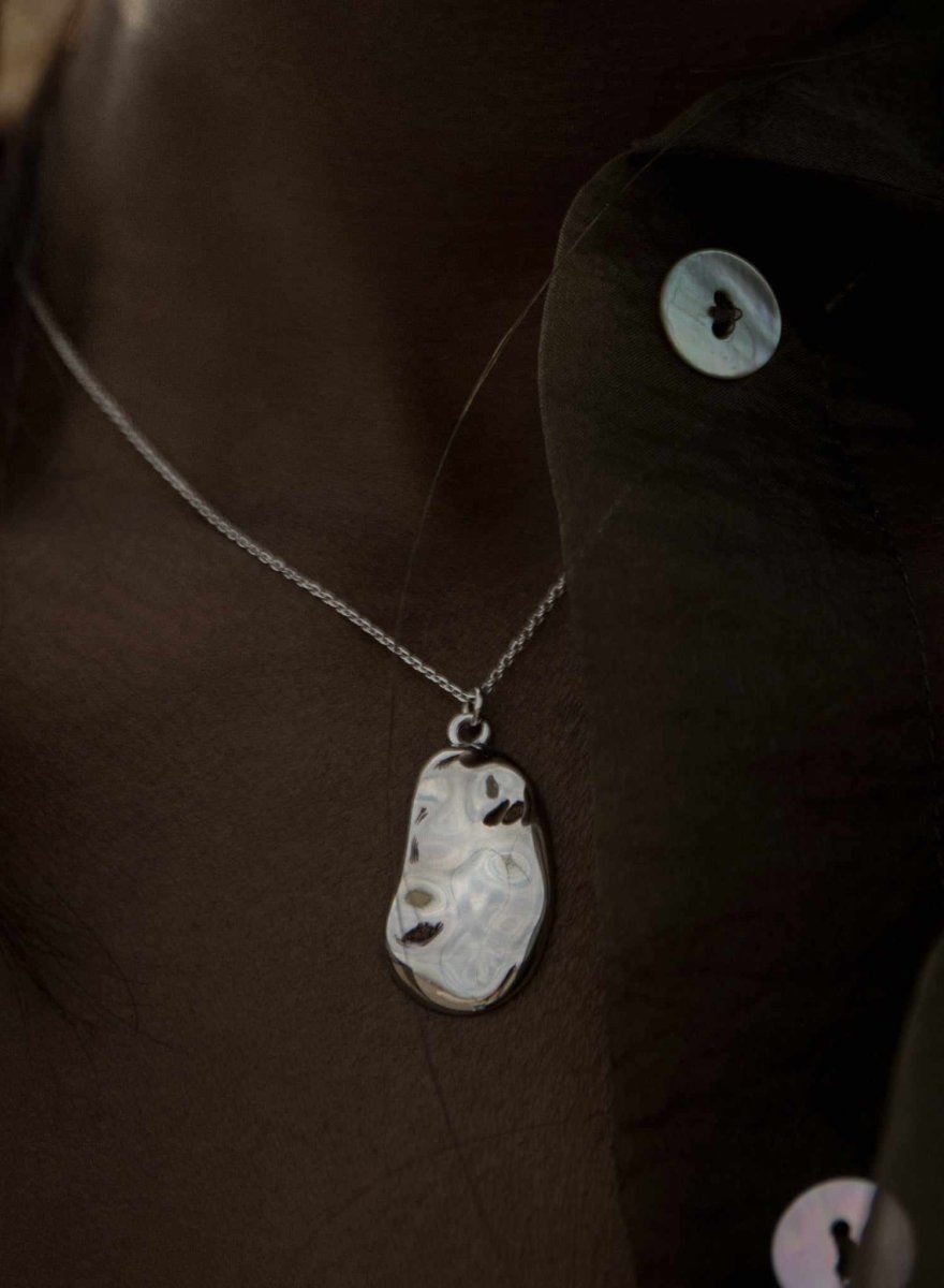Necklace - Original silver pendants with regular concave design