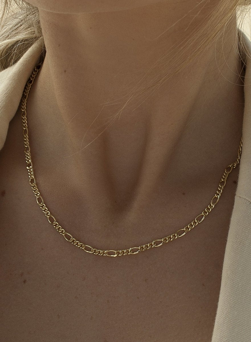 Necklace - Gold plated chain necklace with links design
