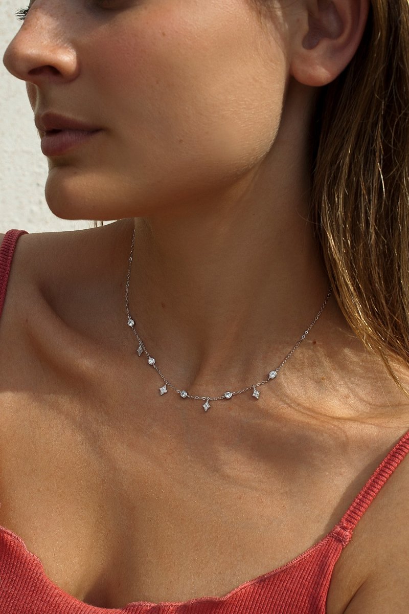 Collar · Collares con colgantes de plata diseño destello con circonita