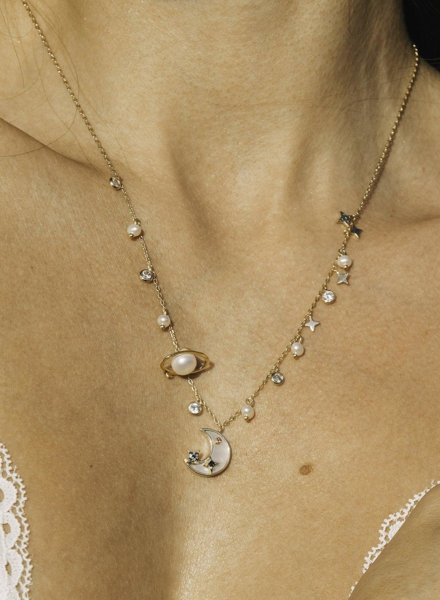 Collar · Collares con colgantes en plata baño en oro diseño perla y circonita