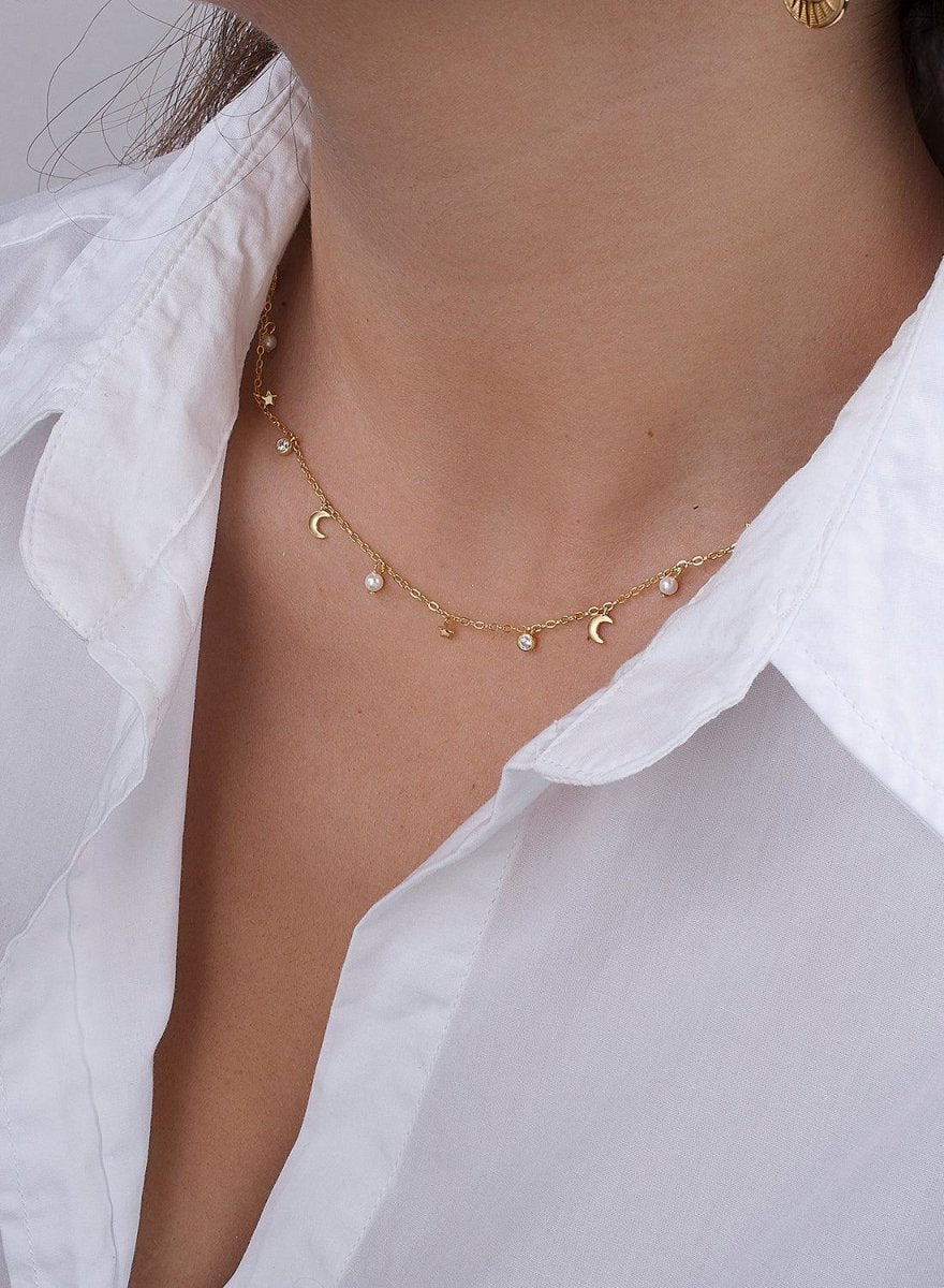Collar · Collares con colgantes en plata baño en oro diseño variado