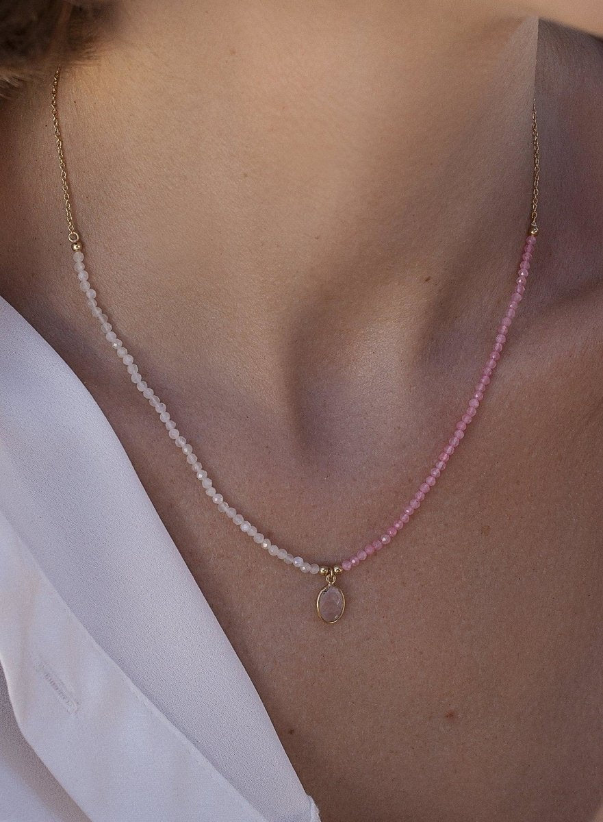 Necklace - Short necklaces with beads design and rose quartz charm