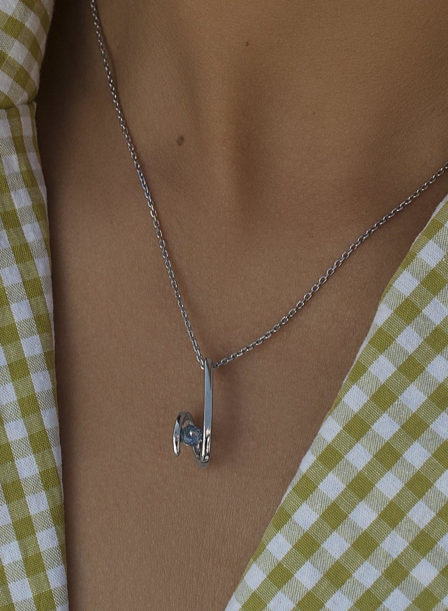 Necklace - Original silver pendants with blue gemstone zigzag design