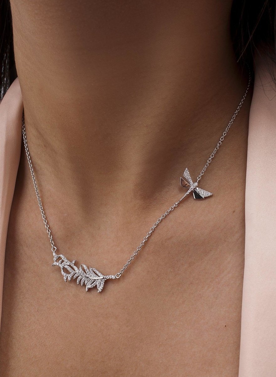 Collar · Collares plata originales diseño rama y libélula