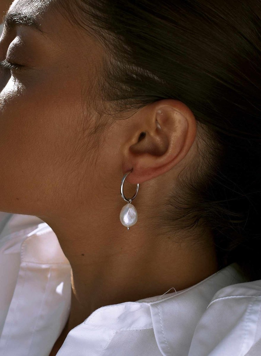 Pendiente · Pendientes perla colgante diseño de aro semi abierto