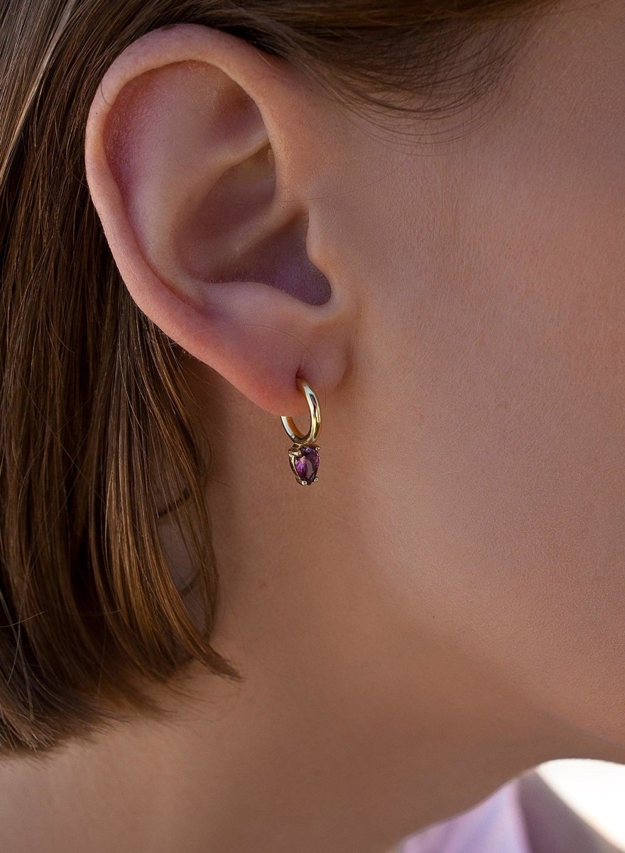 Pendiente · Pendientes aros pequeños bañados en oro diseño cuarzo adamantino perilla rojiza