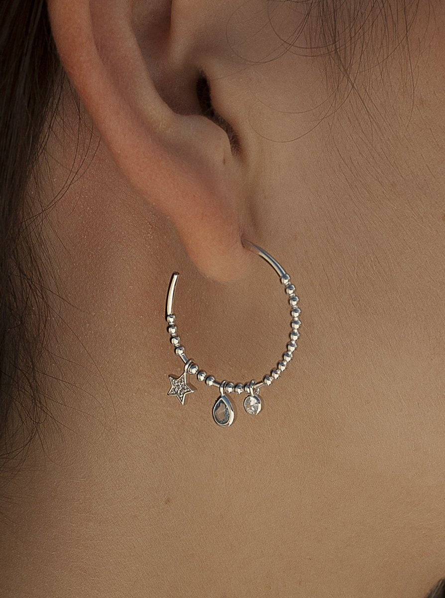 Hoop earrings with teardrop moon motif and round pendants - LINEARGENT