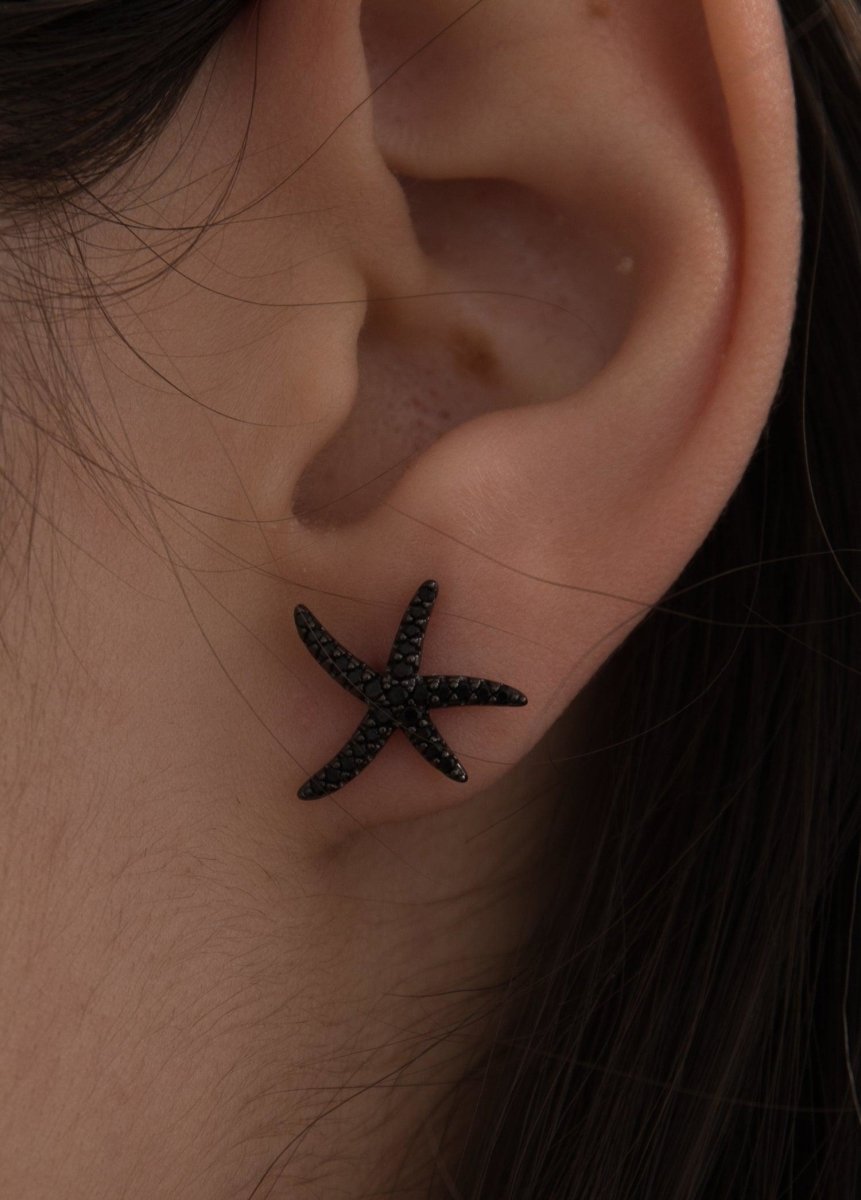 Earrings - Starfish motif small shiny earrings
