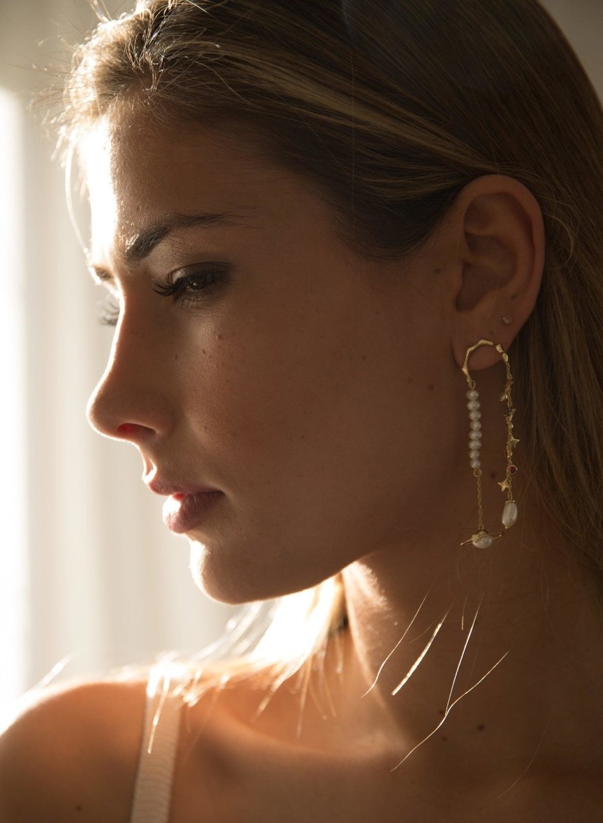 Earrings - Earrings with pearl and zirconia pendants