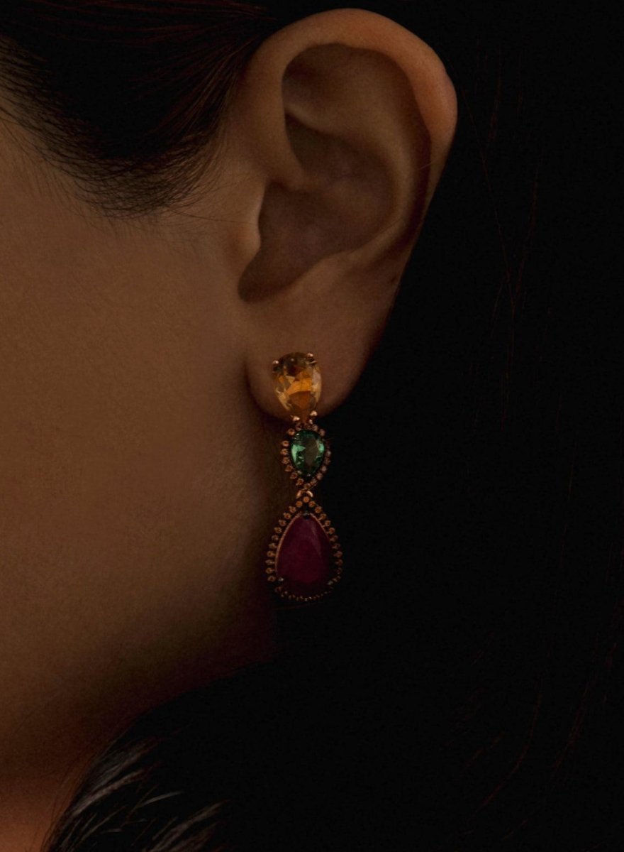 Earring - Movable natural stone earrings made up of three gemstones