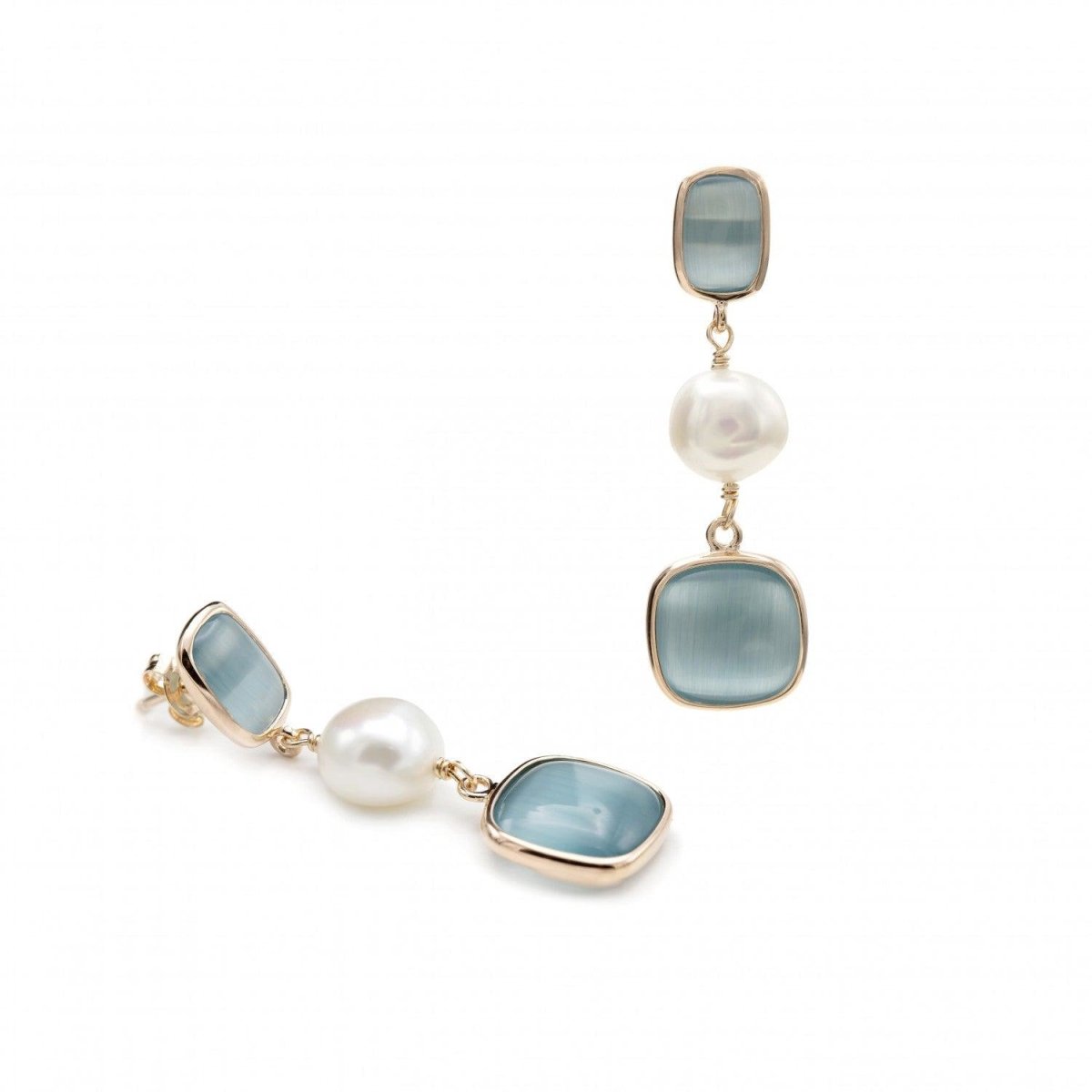 Pendiente · Pendientes de piedras de colores en tono azul con perla