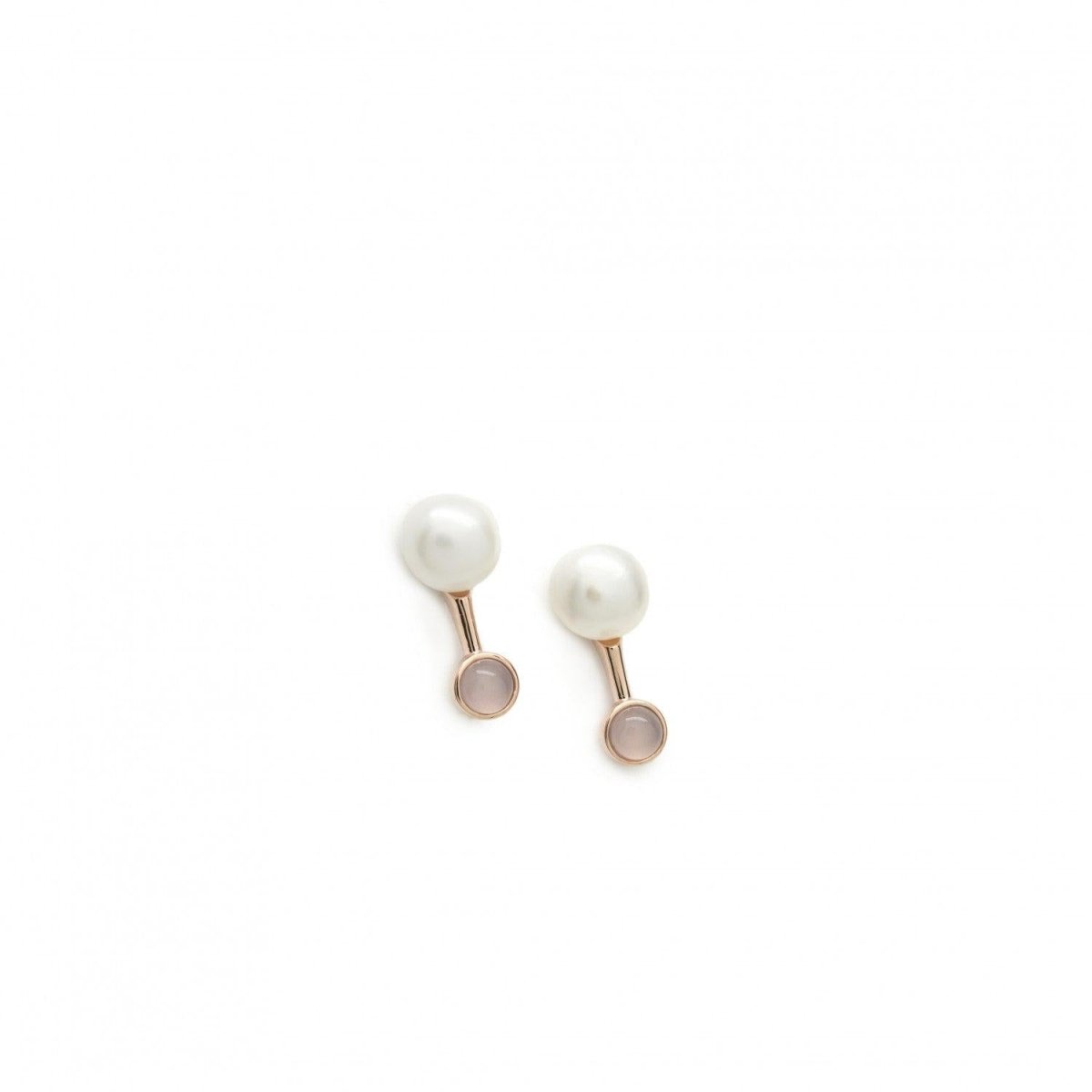 Pendiente · Pendientes perlas con diseño up&down tono lavanda