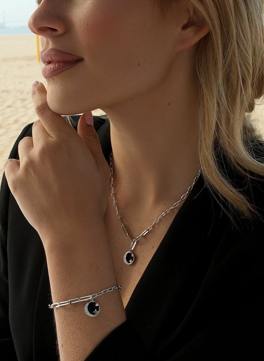 Bracelets - Bracelets with double pendants link design