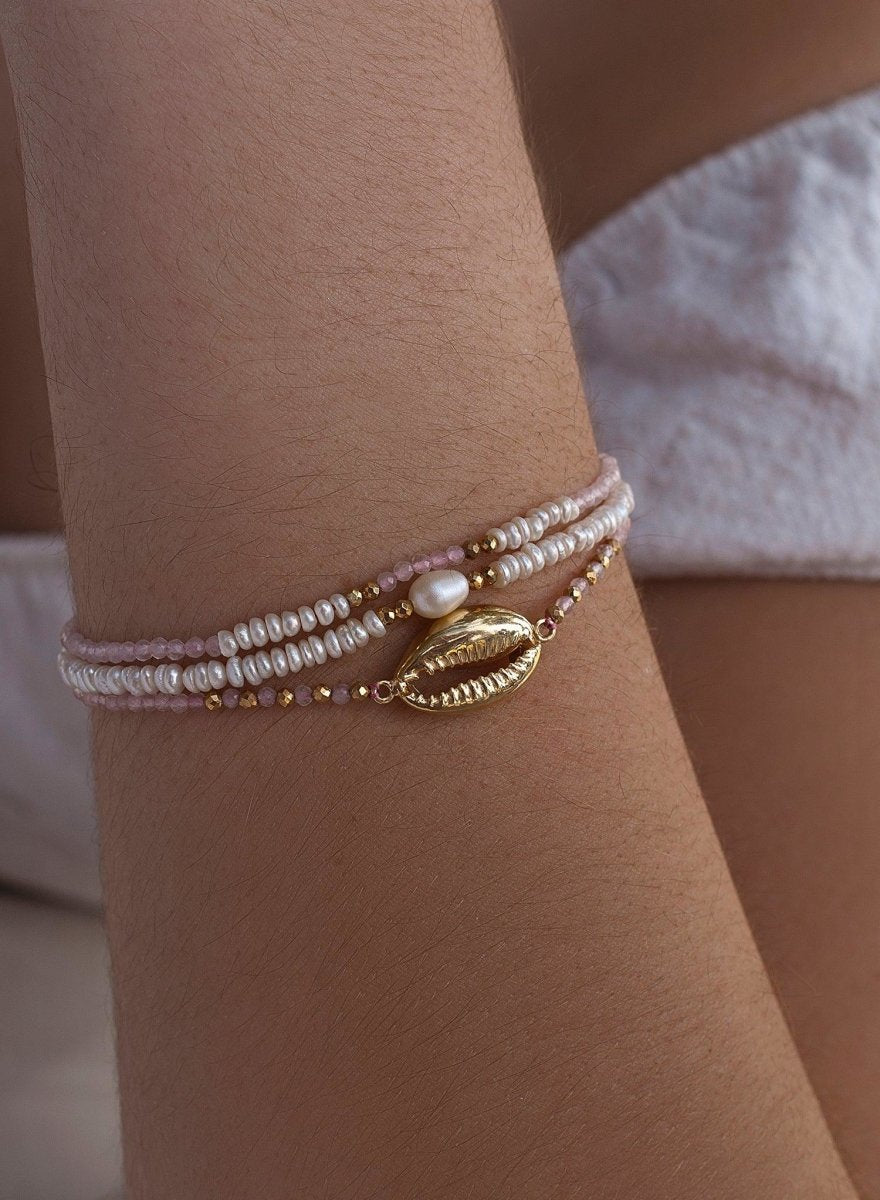 Bracelet - Bead bracelet three bracelets design with pearl and shell