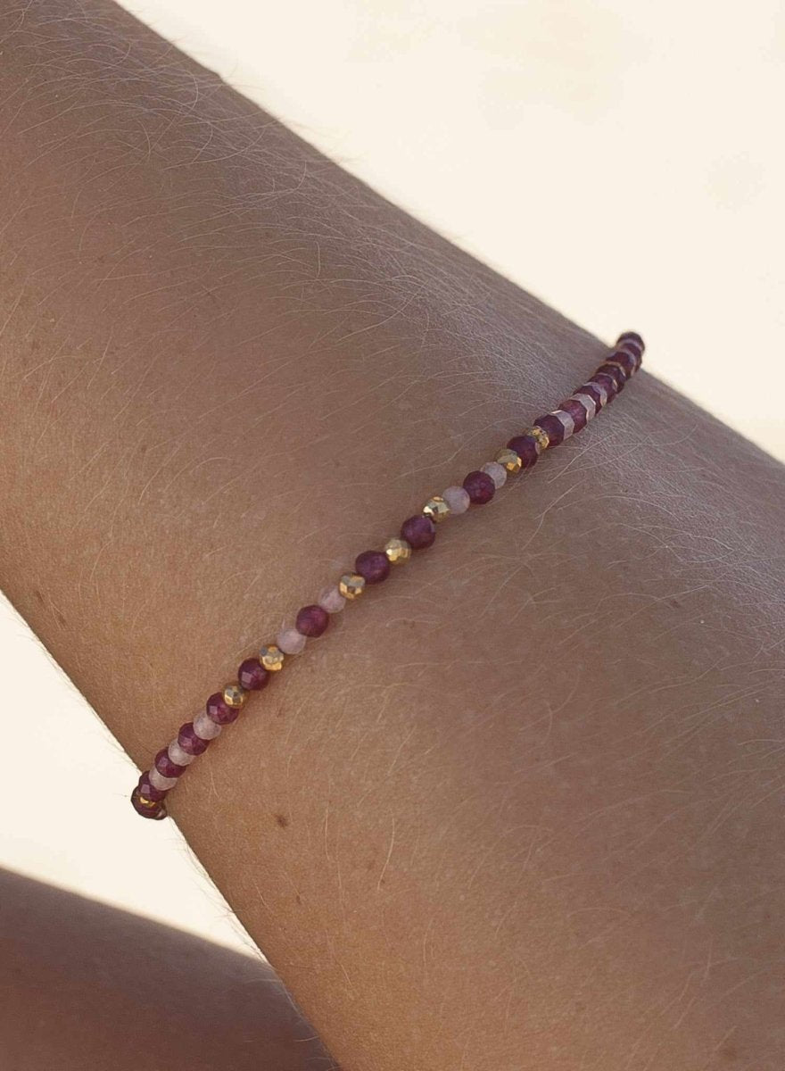 Bracelet - Thin beads bracelets composed of rose quartz